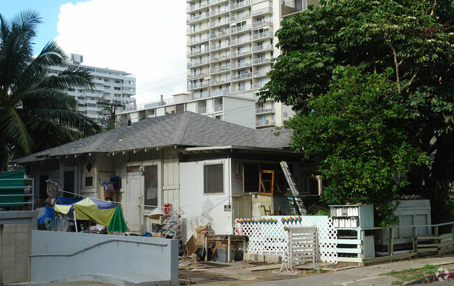 Building Photo - 228 Liliuokalani Ave