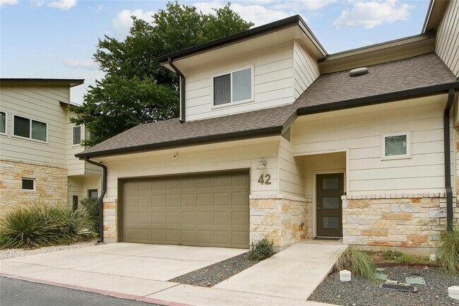 Building Photo - 6800 Menchaca Rd