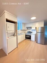 Building Photo - 31855 Conrad Ave