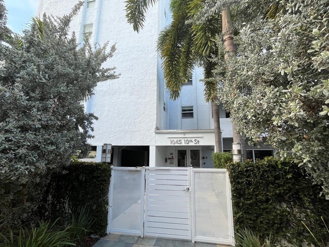 Foto del edificio - 1045 10th St