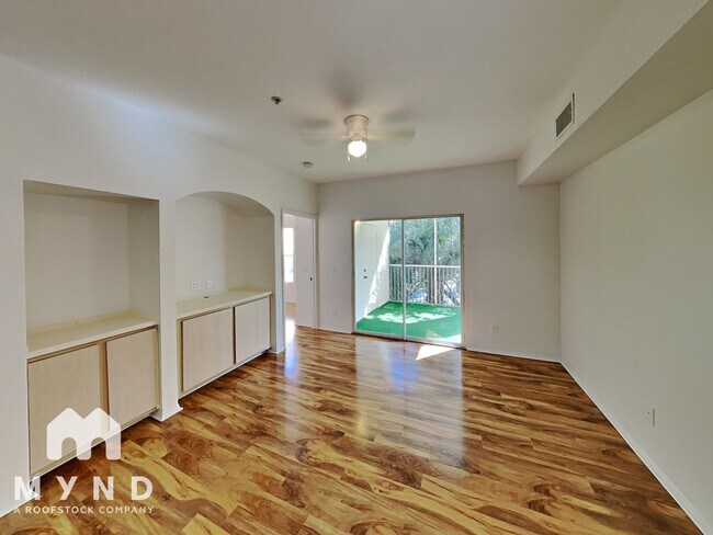 Building Photo - 829 Camargo Way