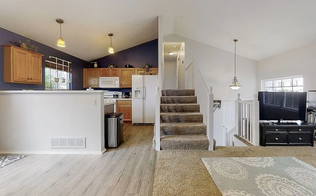 Building Photo - Well-Designed 3-Bedroom in Prime West Omah...