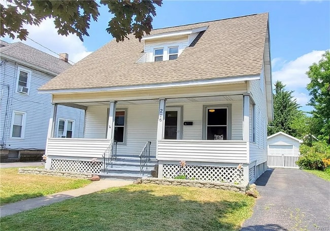 Building Photo - 216 W Yates St