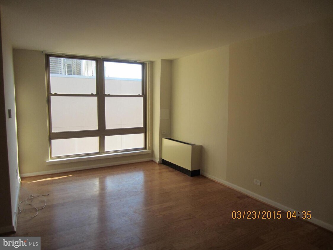 Primary Photo - 1260 21st St NW