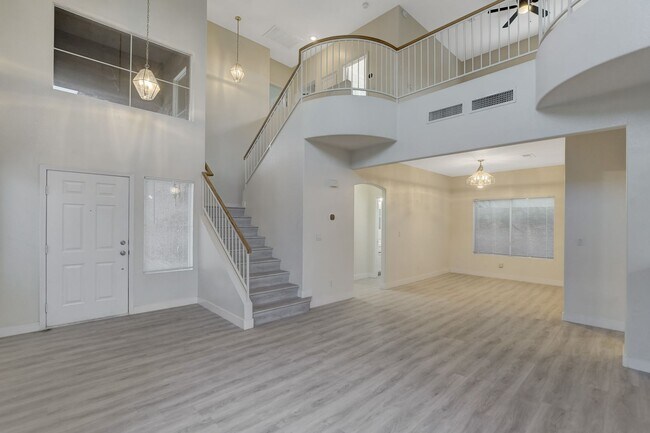 Building Photo - Elegant kitchen open to family room with f...