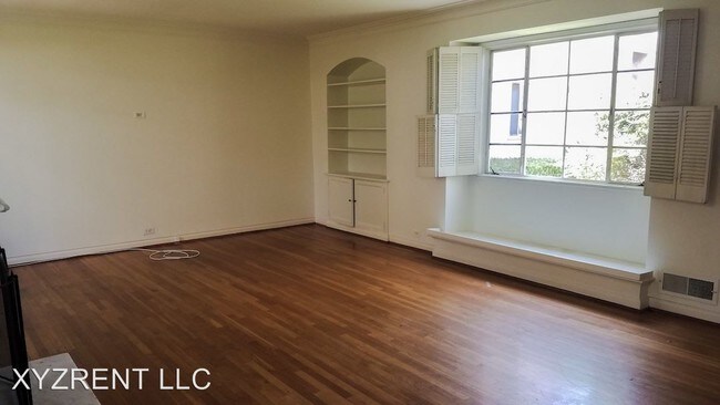 Foto del edificio - 645-649 Midvale Ave