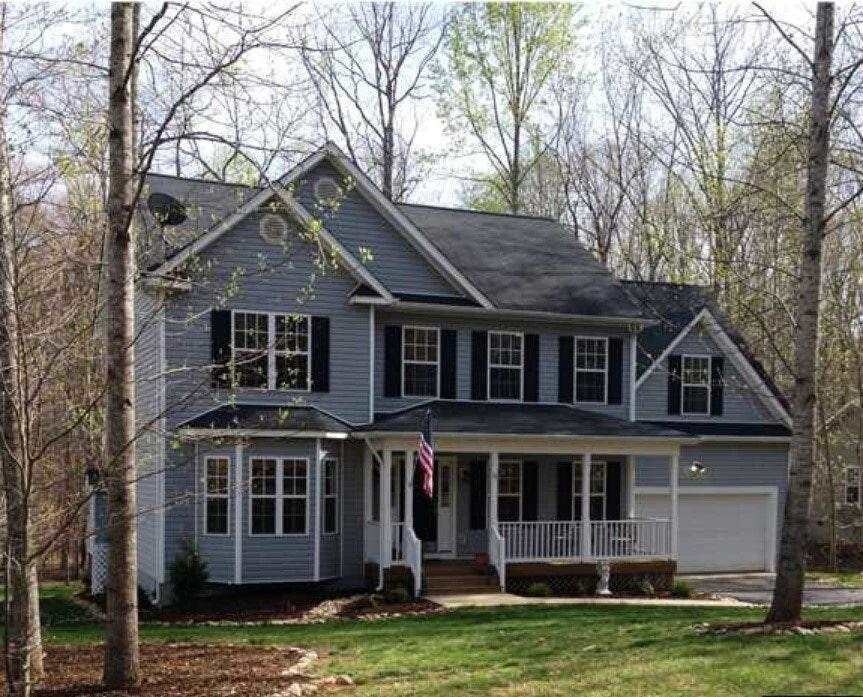 Primary Photo - 77 Riverside Dr
