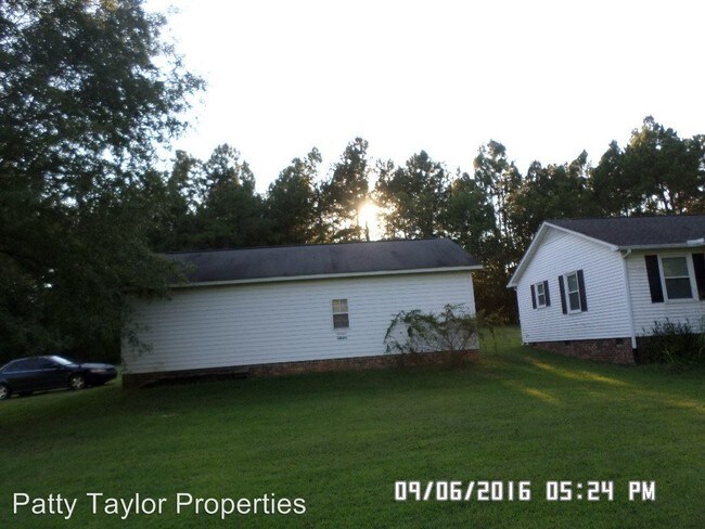 Building Photo - 2303 Ellis Chapel Rd