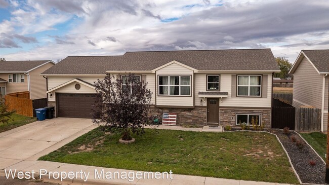 Foto del edificio - 4 br, 2 bath House - 530 5TH AVE SE