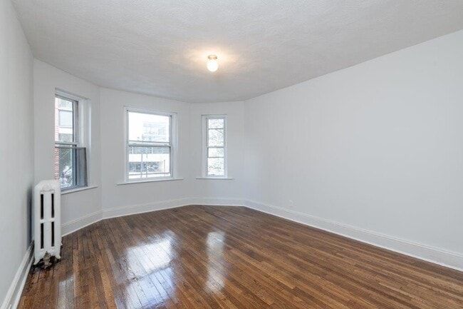 Building Photo - 49 Worthington St