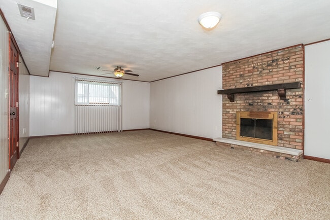 Foto del edificio - 8023 Barrett Rd