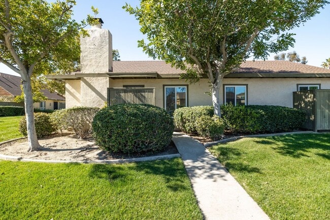 Building Photo - 10536 Greenford Dr