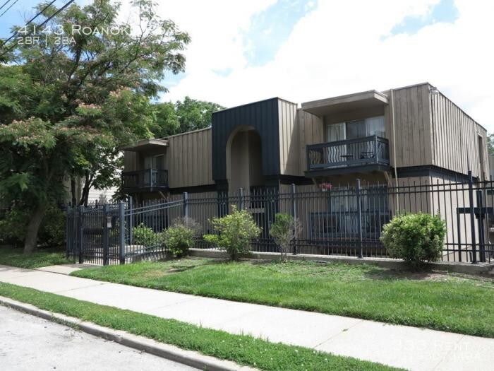 Primary Photo - 2 bedroom in Kansas City MO 64111