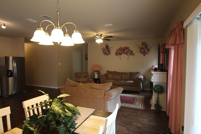 Building Photo - Almost Ready! Cozy 4 Bedroom2 Bath Home in...