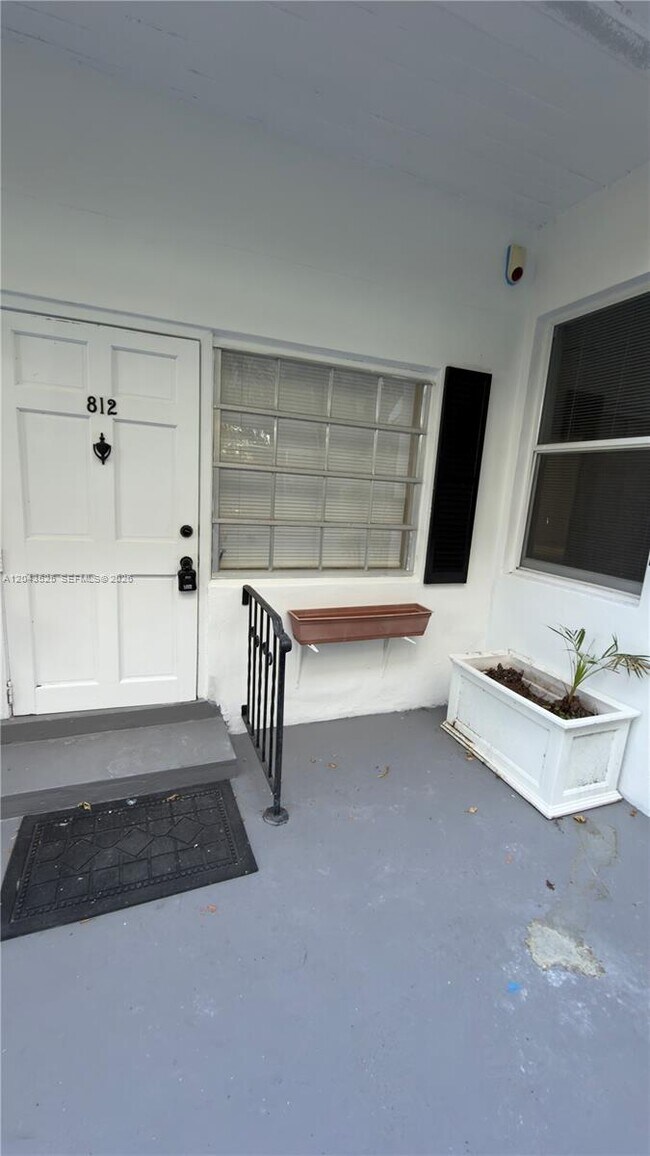 Foto del edificio - 808 84th St