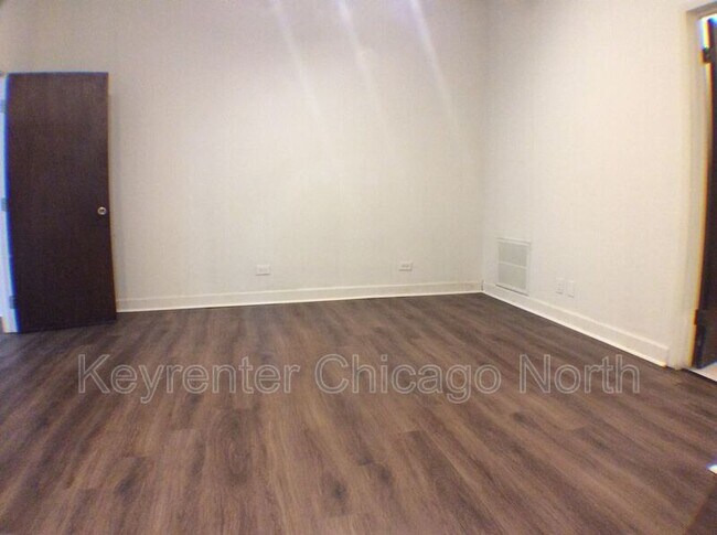 Foto del edificio - 912 Sherman Ave