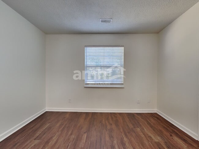 Building Photo - 7548 Applecross Rd