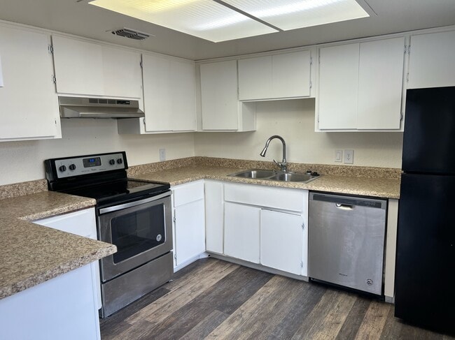 Foto del edificio - 1289-1289 W 5th St