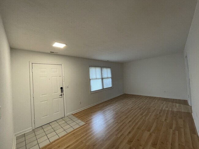 Building Photo - 3385 S Burks Ct