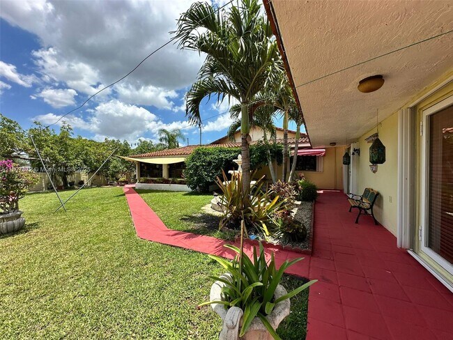 Foto del edificio - 7170 SW 17th Terrace