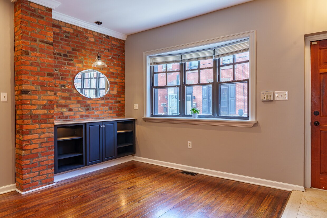 Foto principal - 2523 S Rosewood St