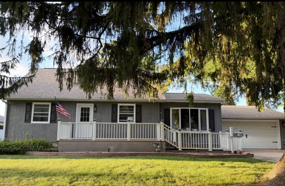 Foto principal - 7220 Maywood Ave