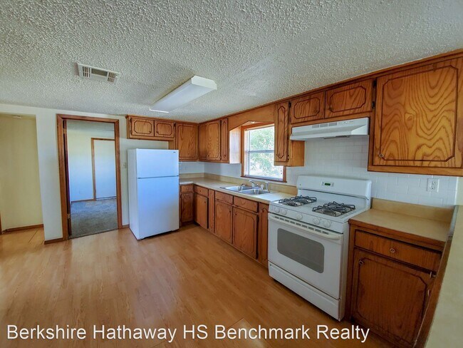 Building Photo - 2 br, 1 bath House - 532 N Patchin