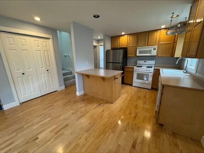Foto del edificio - 1413 NW 60th St