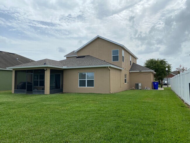 Building Photo - 490 Michigan Estates Cir