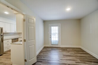 Interior Photo - Strawberry Hill
