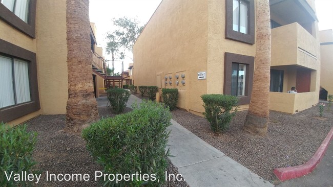 Building Photo - 5712 N 67th Dr
