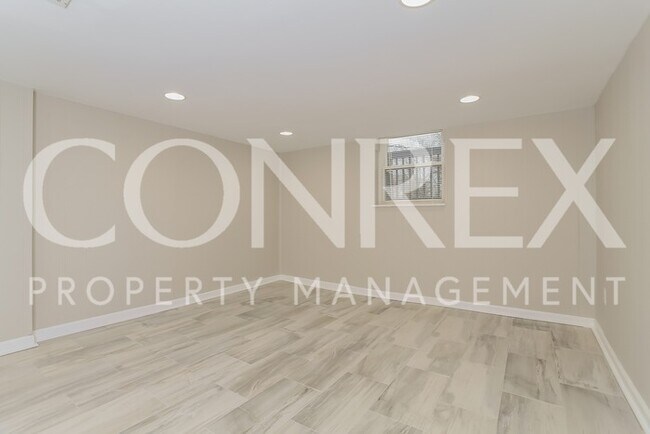 Foto del edificio - Beautiful 4 Bedroom