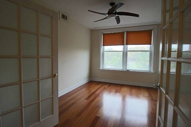 Foto del edificio - 3823 N Southport Ave