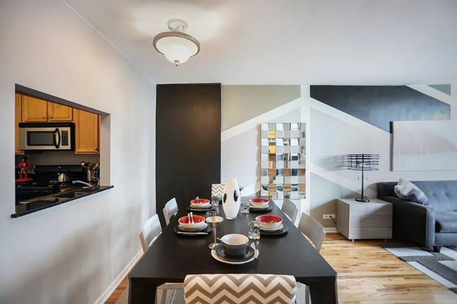 Foto del edificio - 4602 N Clarendon Ave