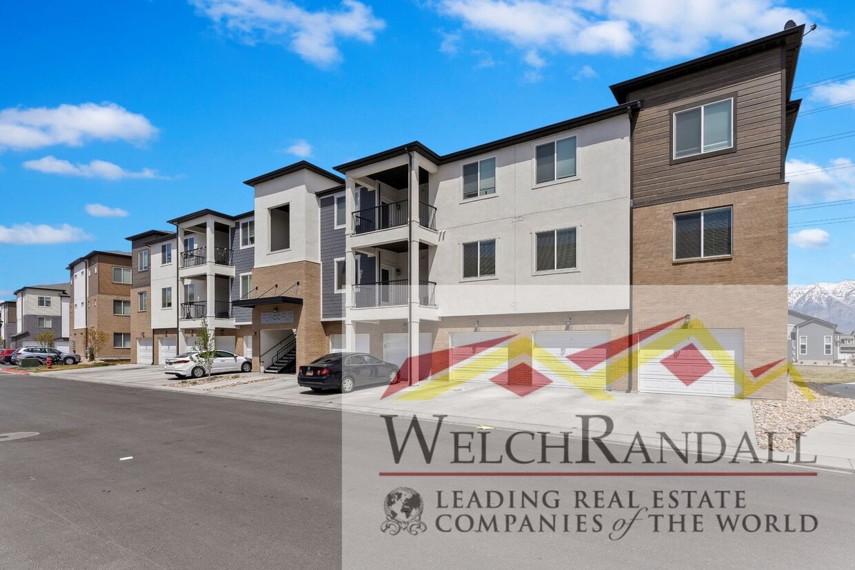 Primary Photo - Stylish Vineyard Condo – 3 Beds, 2 Baths, ...