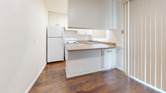 Foto del edificio - 2743 Gilmore Ln