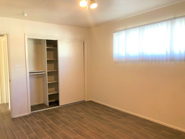 Foto del edificio - 715 W Cinnabar Ave