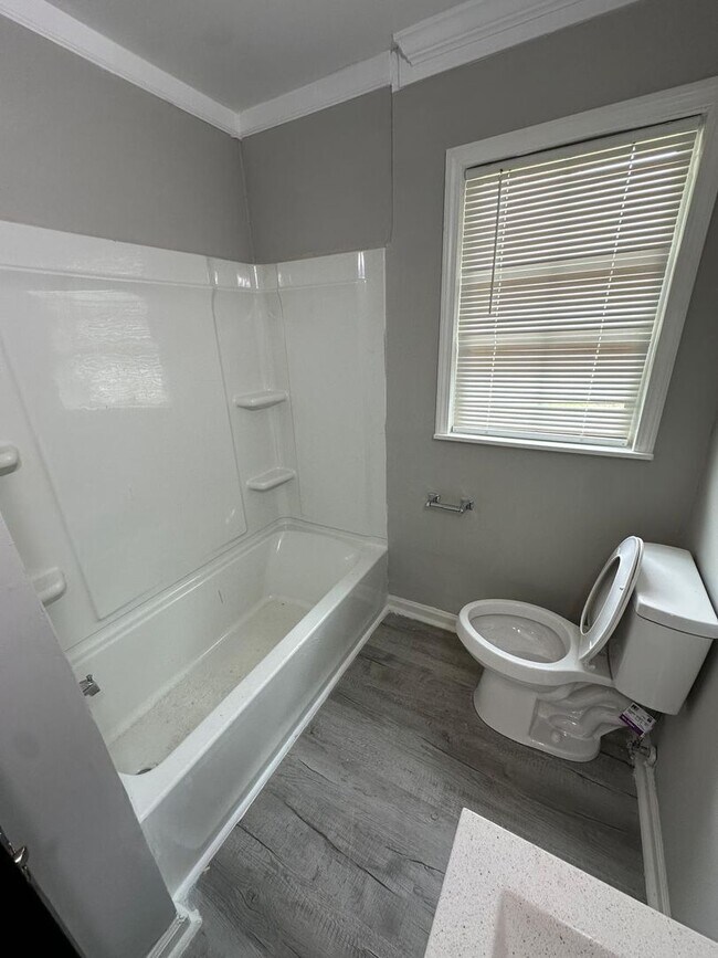 Foto del edificio - 2932 Abelia Dr