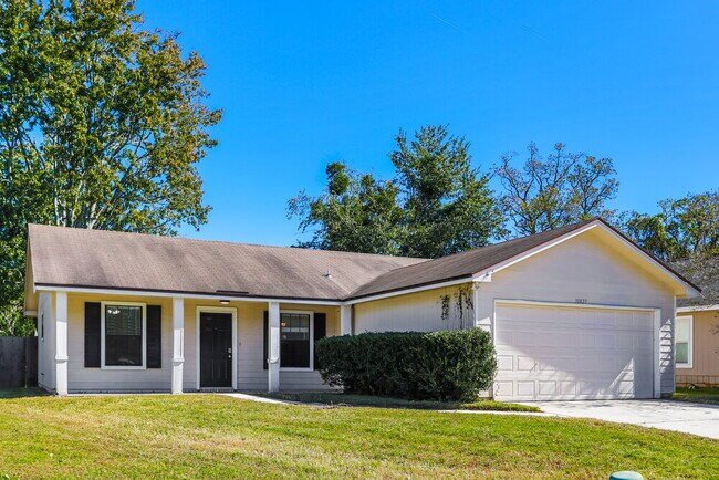 Building Photo - 10827 Carrington Ct