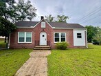 Foto principal - Charming Brick Home in Bonifay Florida
