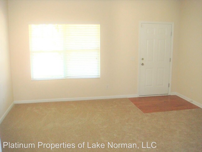 Foto del edificio - 12732 Livengood Ln