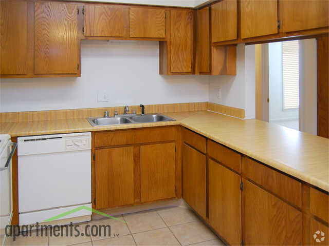 Kitchen - Grand Point Bay Apartments