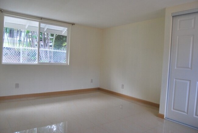 Foto del edificio - 3037 Kahaloa Dr