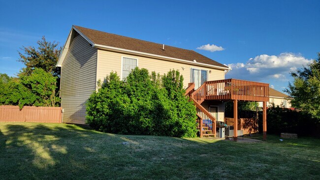 Foto del edificio - 131 Brookside Pl