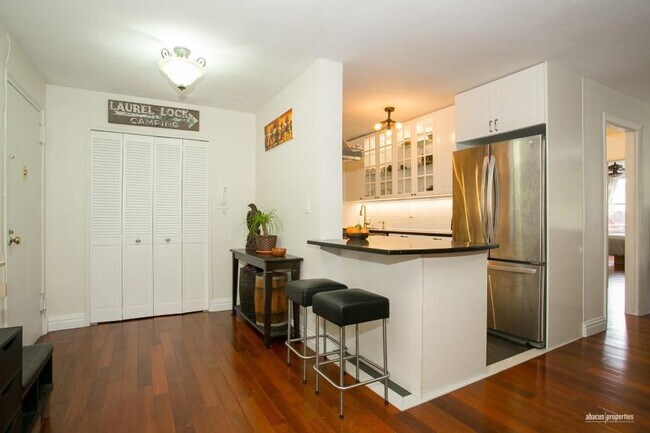 Foto del edificio - 1 bedroom in Brooklyn NY 11218