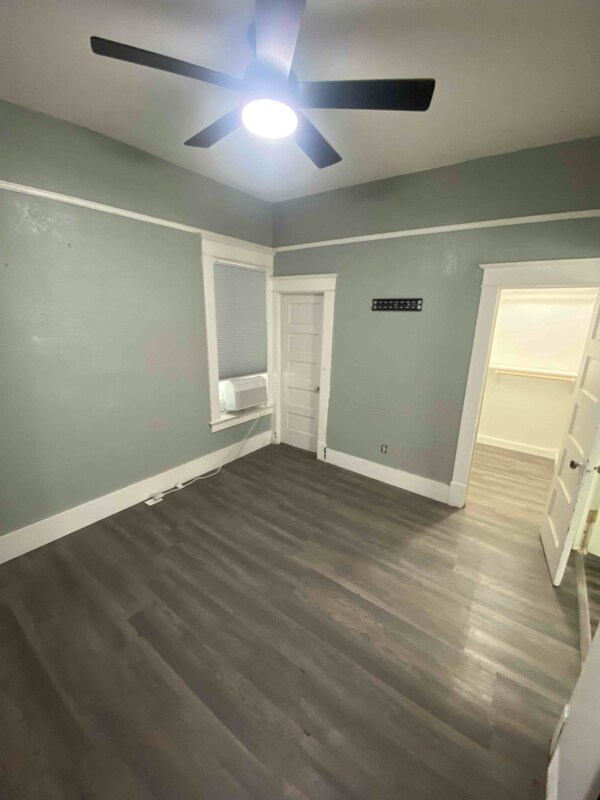 Foto del edificio - 561 3rd Ave E