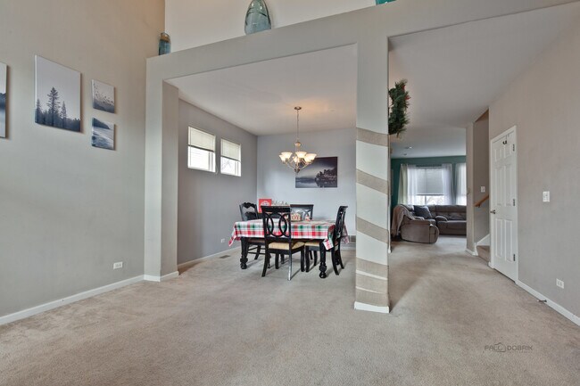 Building Photo - 244 S Cornerstone Dr