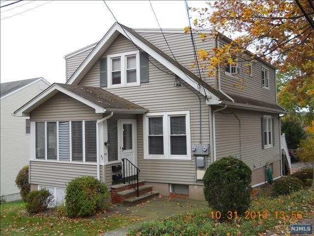 Building Photo - 42 Outlook Ave