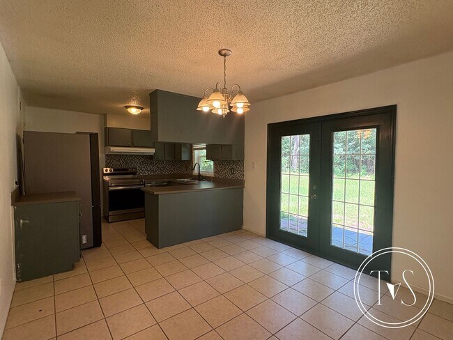 Building Photo - RATE DROP ALERT (was $2000/month) and FALL...