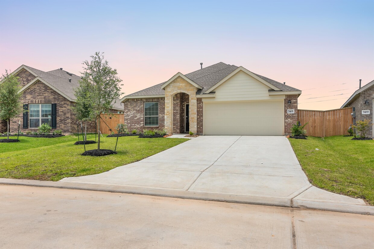 Foto principal - 7415 Bridal Ranch Dr